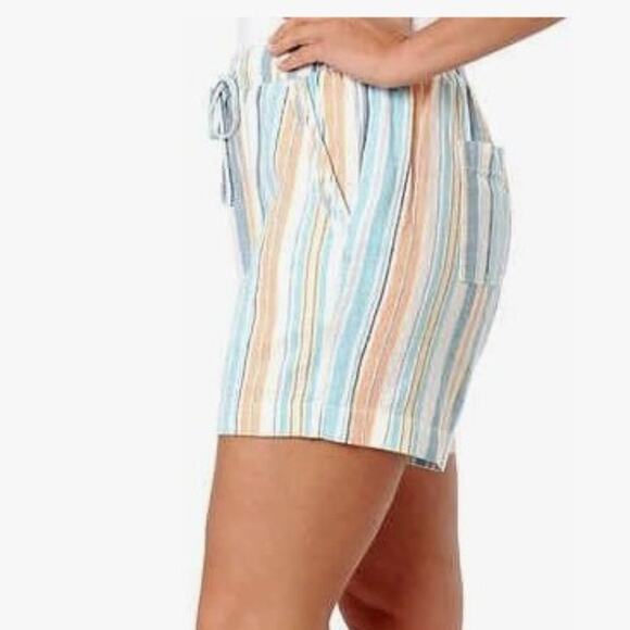 *Briggs Ladies' Linen Blend Pull-On Short - MEDIUM - Picture 2 of 4